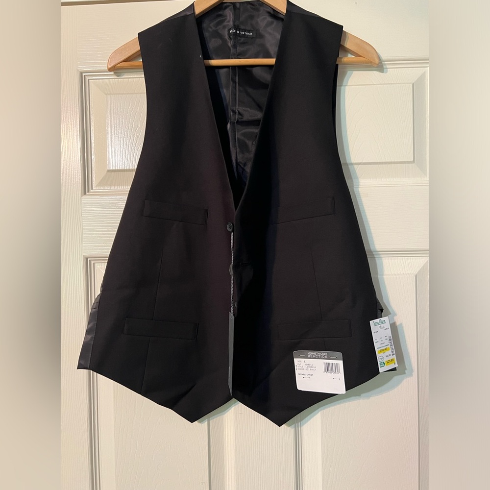 Kenneth Cole Reaction Men’s Large Black Tuxedo Vest NWT